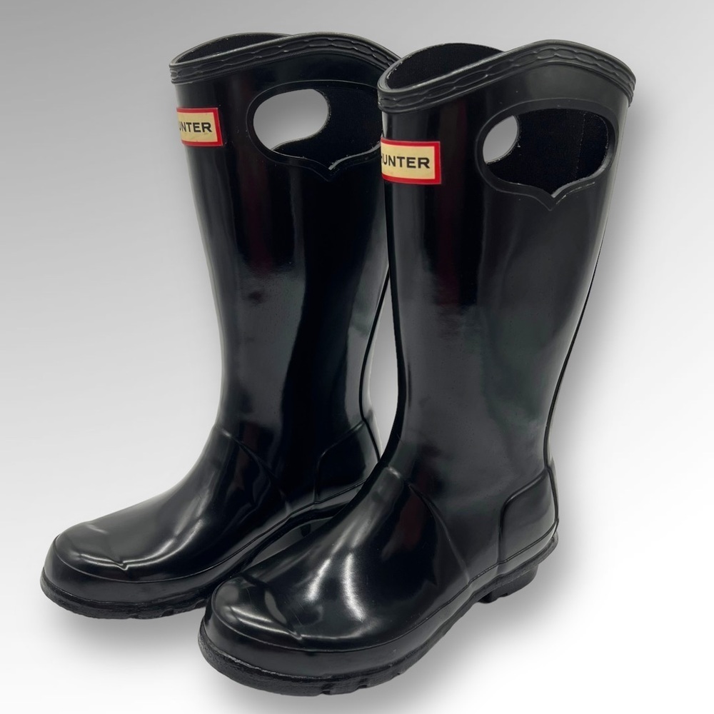 Black hunter black gloss boots. Size 7
